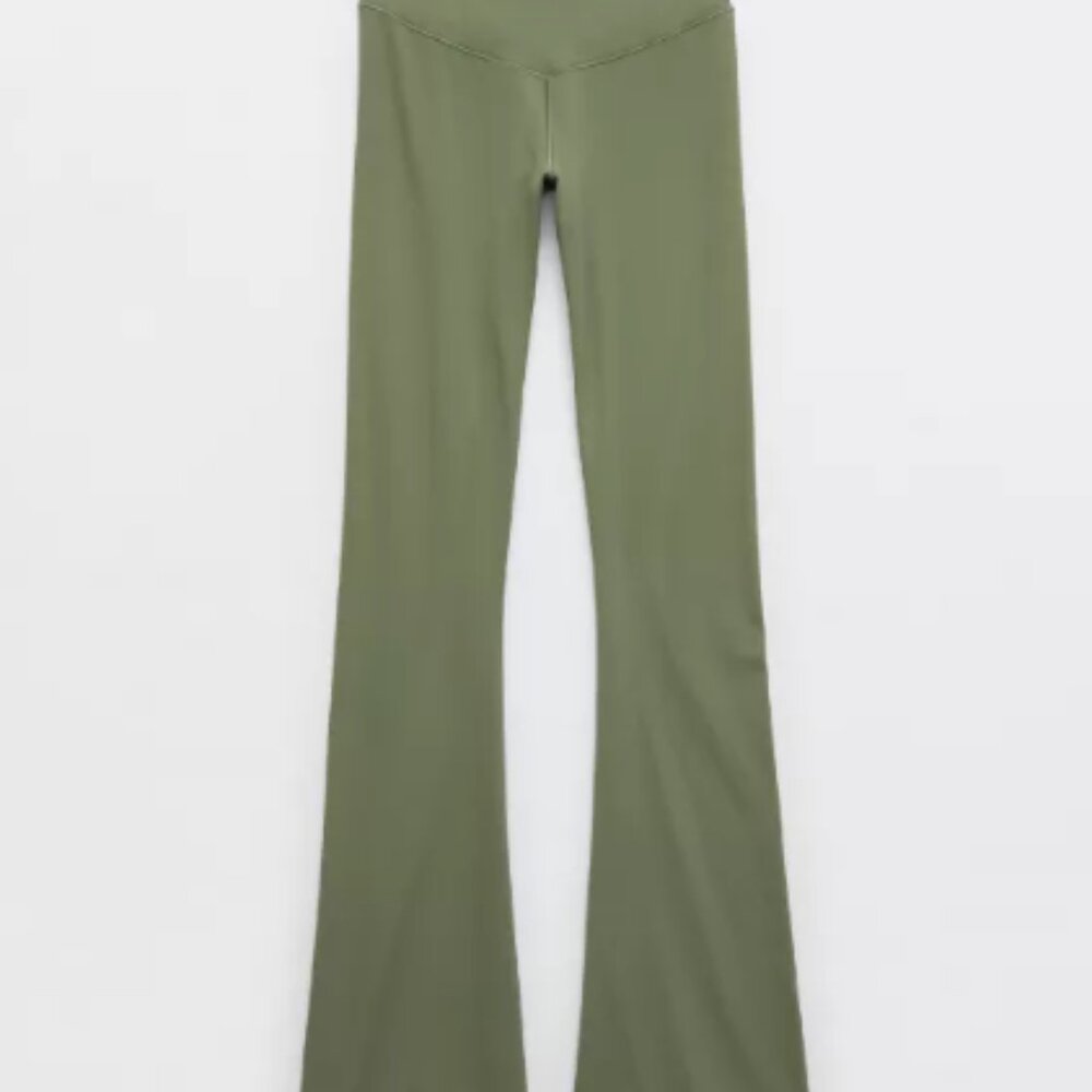 Offline by Aerie NWT Real Me Flare Leggings Short Size SML NWT